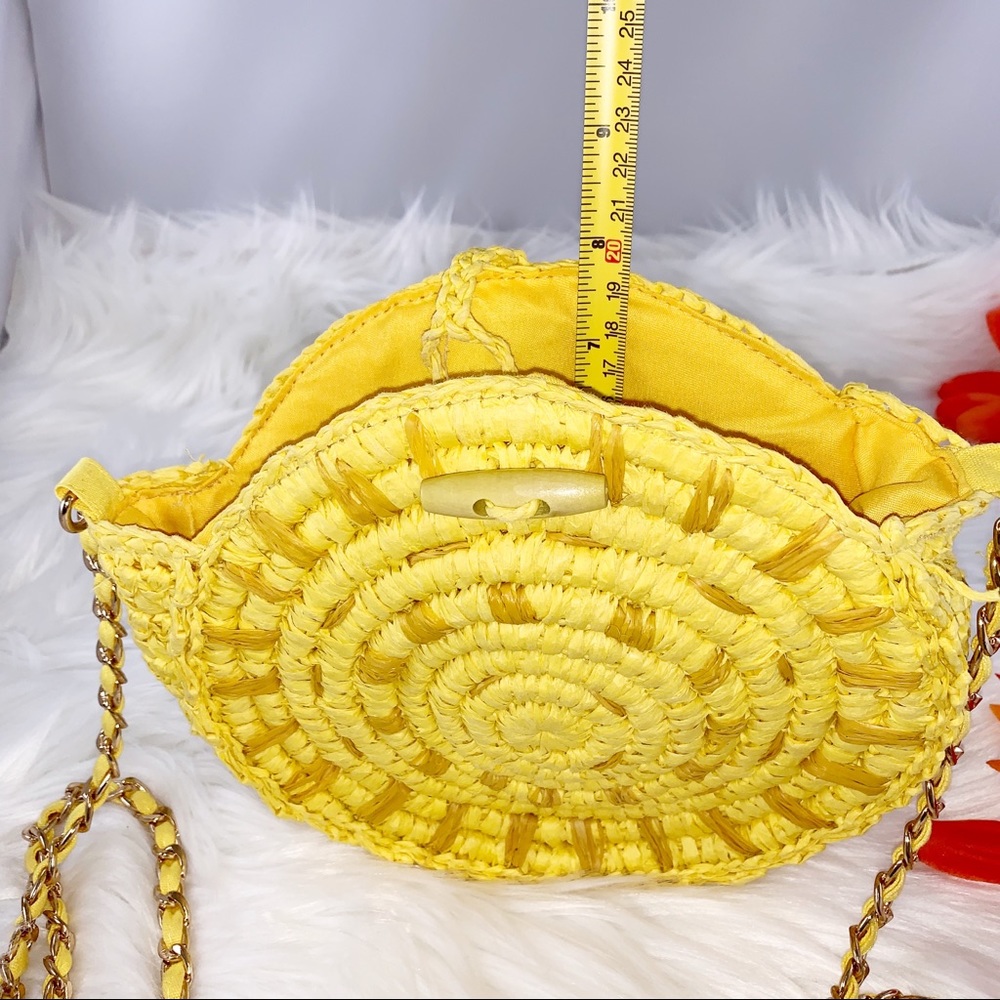 Cute inc daffodil yellow round straw crossbody bag - Picture 7 of 11